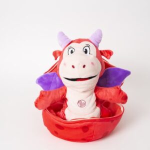 Mascota Brisa. 4 años. ¡Cracs! Aquí hay dragones Mascota Brisa. 4 años. ¡Cracs! Aquí hay dragones