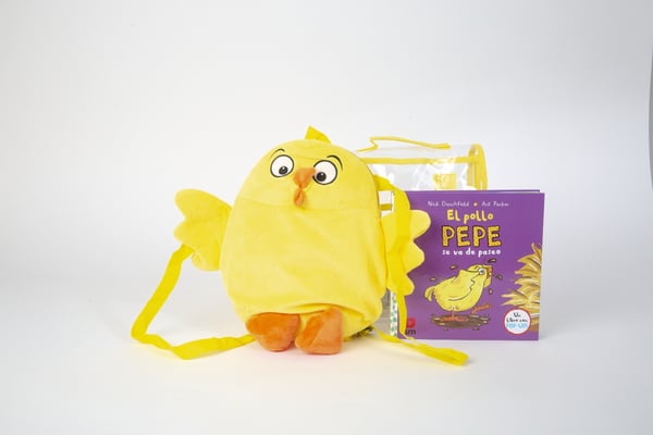 Portada del producto:  Pack mochila El pollo Pepe se va de paseo